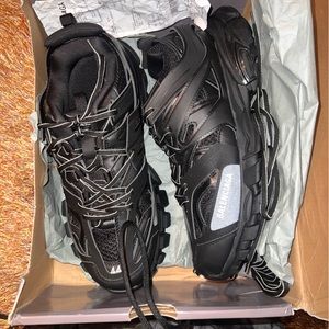 Balenciaga Tracker Sneaker